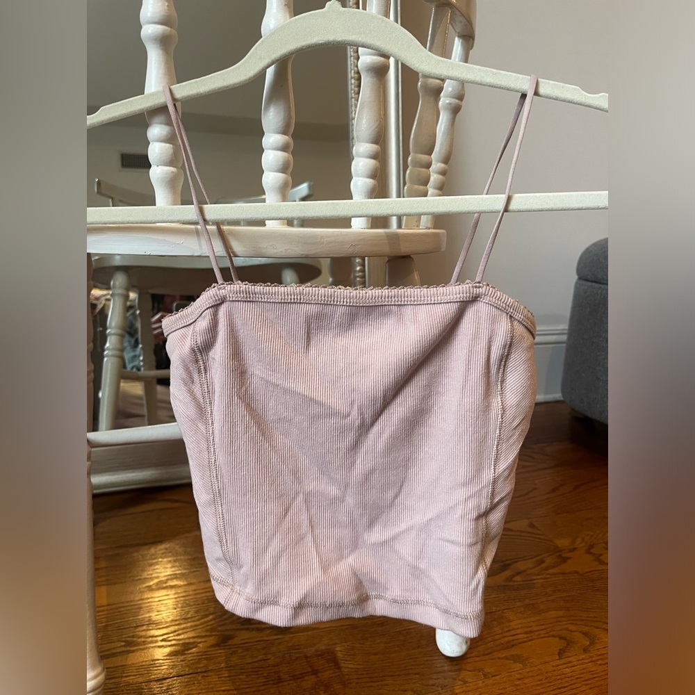 Abercrombie dusty pink crop top